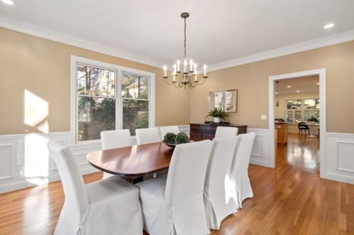 76 Lewis St, Newton MA 02458-1840 exterior