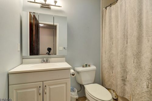 364 Skyline Lk Dr, Skyline Lakes NJ 07456-1943 exterior