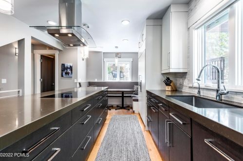 1024 Norfolk Ave, Park City UT 84060-5444 exterior