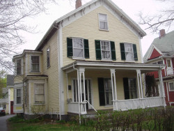 38 Richardson St, Newton, MA 02458-1914