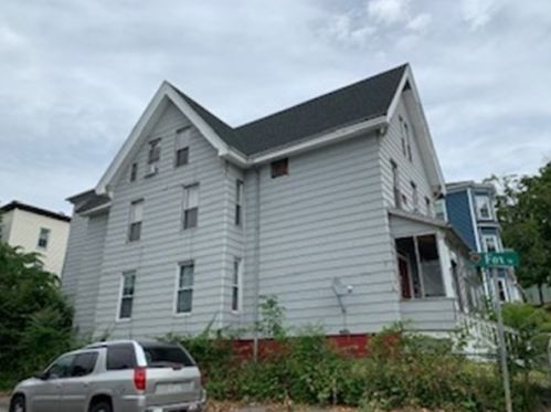 39 Fox St, Worcester, MA 01604-4331