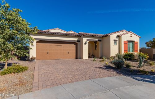 25813 19th Dr, Phoenix, AZ 85085-1941