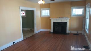 1802 Eastern Pkwy, Louisville KY  40204-1417 exterior