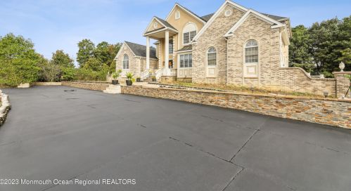 750 Farmingdale Rd, Jackson Twp NJ 08527-4301 exterior