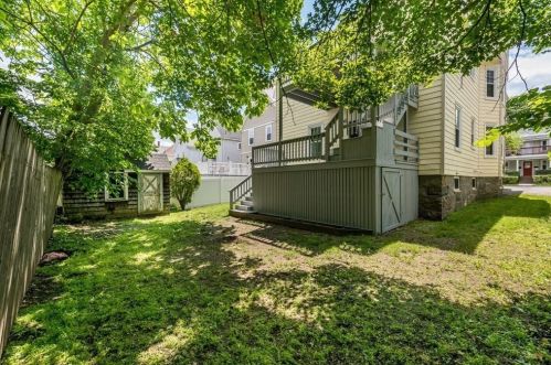 198 Highland Ave, Quincy MA 02170-1424 exterior