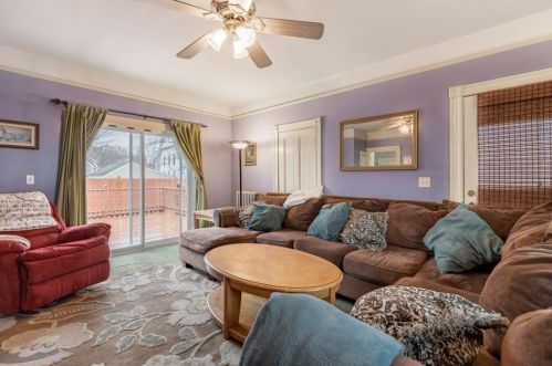 28 Franklin St, Whitman MA 02382-2529 exterior