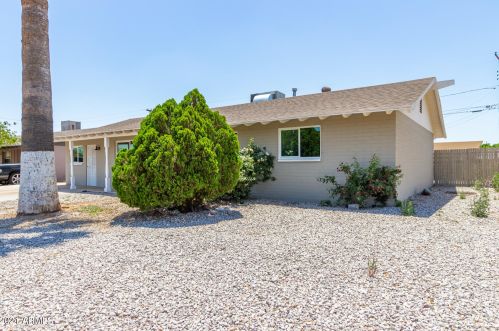 5005 Earll Dr, Phoenix, AZ 85031-3519