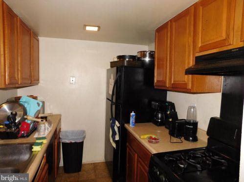 161 Barber Ave, West Deptford NJ 08096-2612 exterior