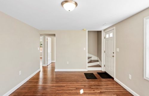 25 Eames St, North Reading MA  01864-2117 exterior