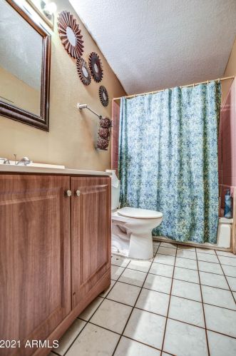 2325 30th St, Phoenix, AZ 85008-2019