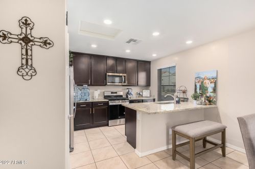 3930 79th Ln, Phoenix AZ  85043 exterior