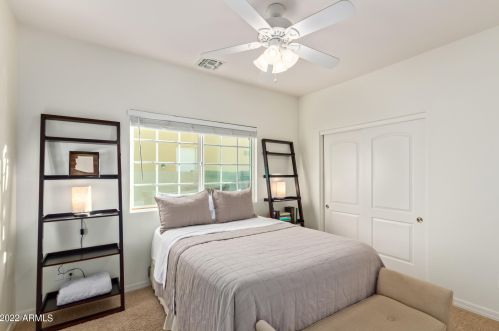 3819 41 Pl, Phoenix AZ 85044-1331 exterior