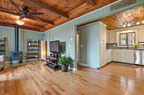 92 Edgewater Dr, Wareham MA 02571-2189 exterior