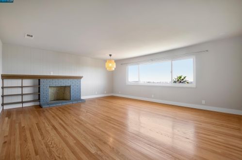 1973 Placer Dr, San Leandro CA  94578-1336 exterior