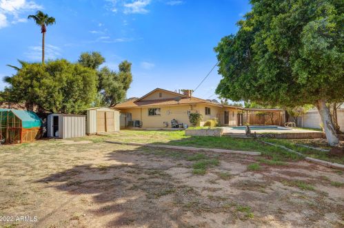 9414 34 Way, Phoenix AZ 85028-4966 exterior