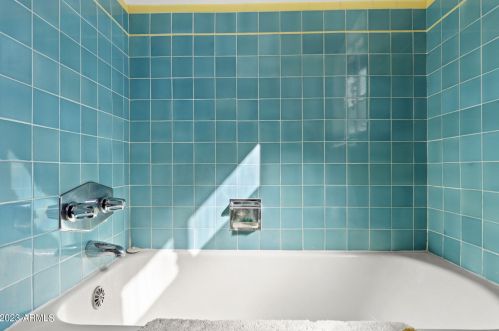 525 Edgemont Ave, Phoenix AZ 85035-1809 exterior