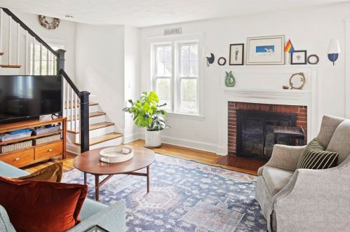 23 Budleigh Ave, Beverly MA  01915-1813 exterior