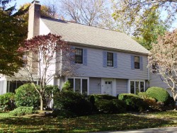 9 Manchester Rd, Newton, MA 02461-1120