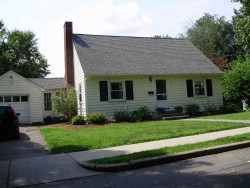24 Kendall Rd, Newton, MA 02459-2623