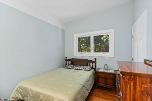 20 Robin Ln, Skyline Lakes NJ 07456-2932 exterior