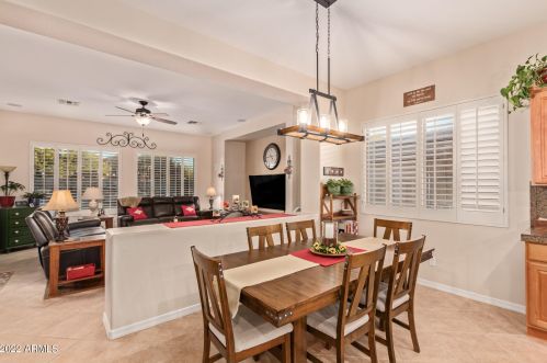 40425 Chase Oaks Way, Phoenix AZ 85086-1888 exterior