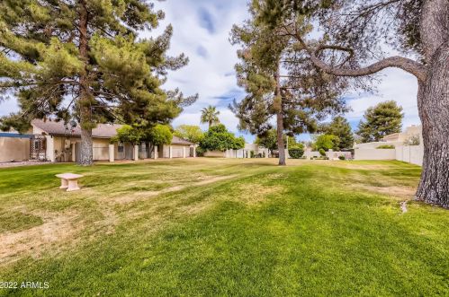 2916 Altadena Ave, Phoenix AZ 85029-3403 exterior