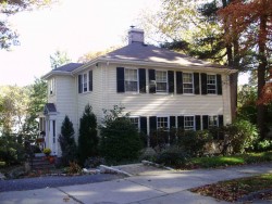 26 Rockledge Rd, Newton, MA 02461-1800
