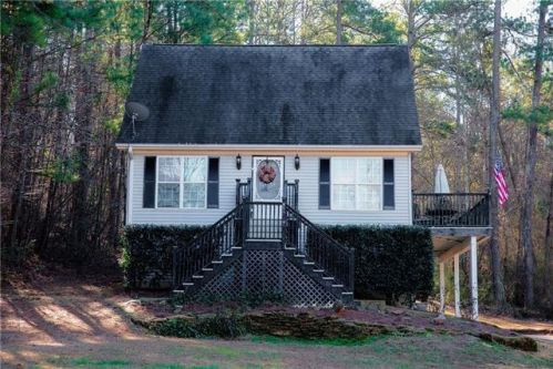 389 Scenic Ln, Auburn, GA 30011-2515