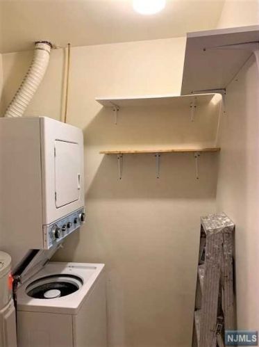 472 Forest St, Kearny NJ 07032-3570 exterior