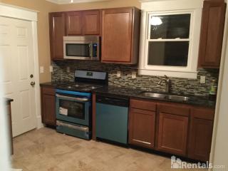 1640 Tyler Pkwy, Louisville KY  40204-1534 exterior