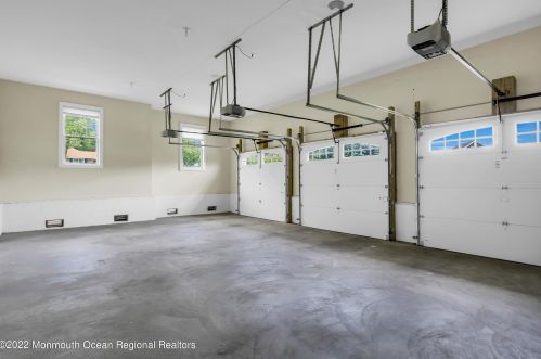 56 Rivers Edge Dr, Little Silver NJ 07739-1706 exterior