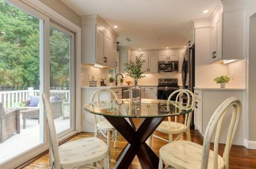 14 Harvard Ave, Burlington MA  01803-1336 exterior