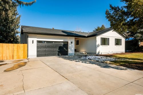 2447 Robidoux Rd, Sandy, UT 84093-1144