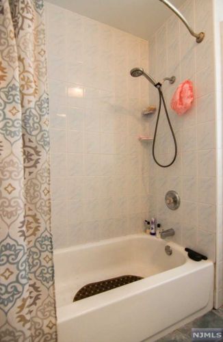 789 Kearny Ave, Kearny NJ 07032-2507 exterior