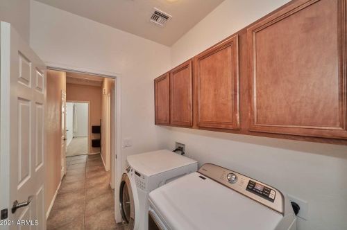 1813 Beautiful Ln, Phoenix AZ 85042-7073 exterior