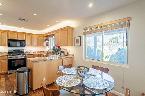 515 Alice Ave, Phoenix AZ  85020-3101 exterior