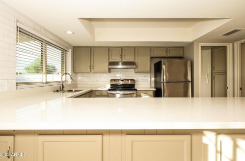 14656 18th Dr, Phoenix AZ  85023-5163 exterior