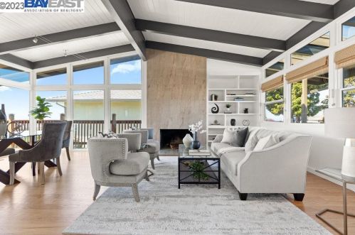 1693 View Dr, San Leandro, CA 94577-5342