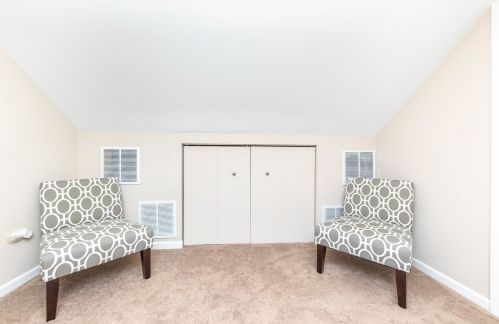 1907 Wenonah Ave, Forest View IL 60402-1666 exterior