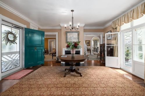 802 Hale St, Beverly MA 01915-2212 exterior