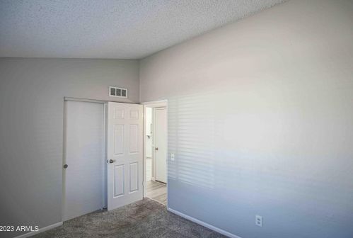 1719 Beverly Ln, Phoenix AZ  85022-2889 exterior