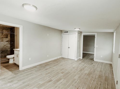 2221 27th St, Phoenix AZ 85008-4924 exterior