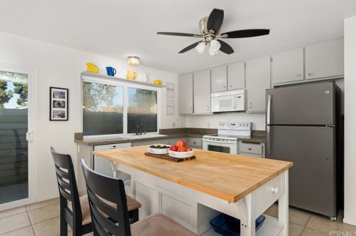 4042 Glenwood St, Irvine CA 92604-2223 exterior