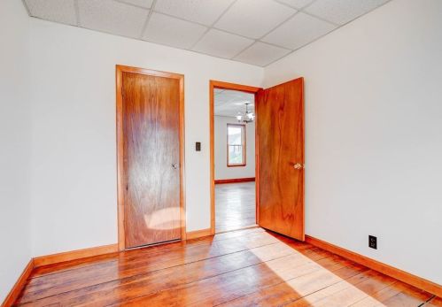 282 Sprague St, Fall River MA 02724-2719 exterior