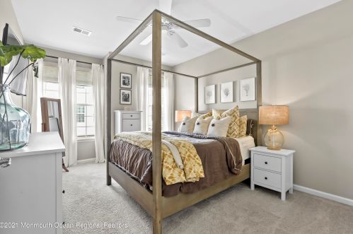 1 Kyle Dr, Tinton Falls NJ 07712-7535 exterior