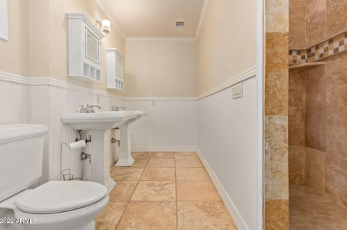 6701 14 Pl, Phoenix AZ 85014-4014 exterior