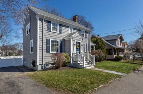 141 Church St, Milton, MA 02186-5031