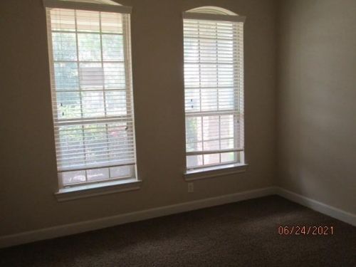 1422 Bell Rdg Ln, Richmond TX 77471-6610 exterior