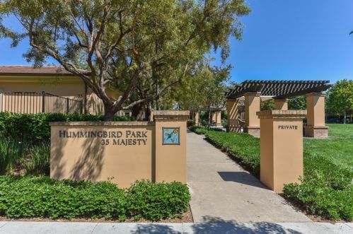 32 Larkfield, Irvine CA 92620-2140 exterior