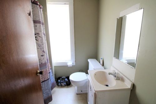 292 Durfee St, Fall River MA 02720-2330 exterior